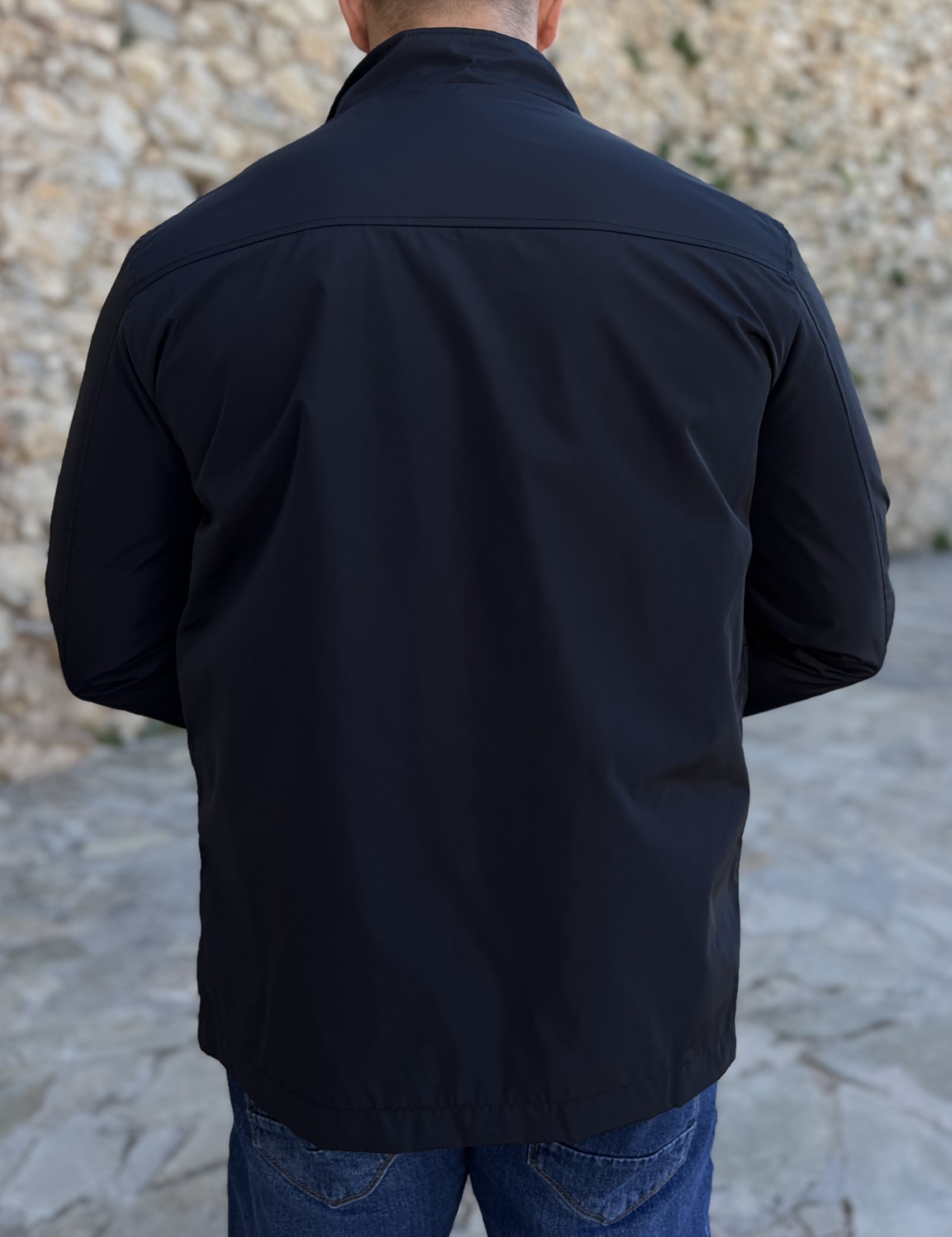 Ανδρικό μπλε ελαφρύ μπουφάν με γιακά και ίσιο τελειώμα HM264085 φωτογραφία